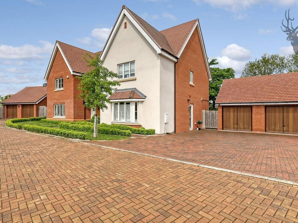 6 bed detached house for sale in Langland Place, Roydon, Harlow CM19