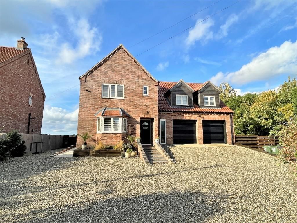 4 bed detached house for sale in The Drove, Barroway Drove, Downham