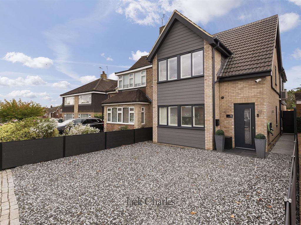 5 bed semidetached house for sale in Framley Road, Tonbridge TN10, £