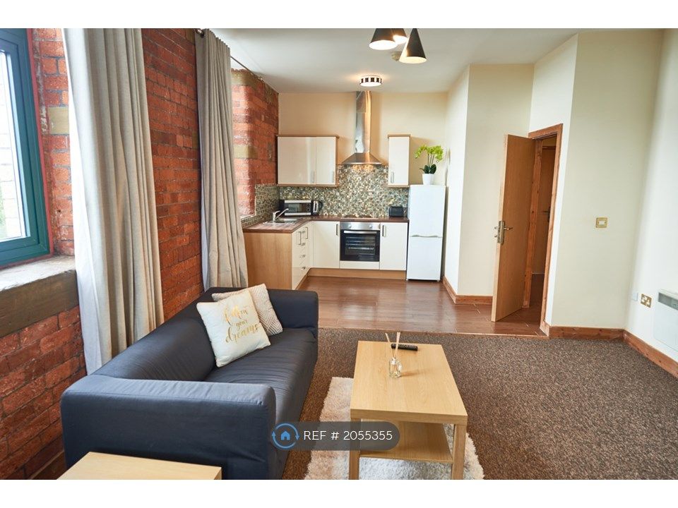 2 bed flat to rent in Legrams Mill Residence, Bradford BD7, £950 pcm