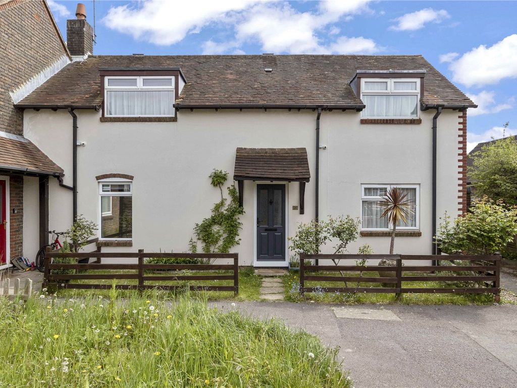 3 bed semidetached house for sale in St. Marys Road, Boxgrove