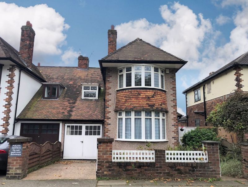 4 bed semidetached house for sale in Brodie Avenue, Allerton