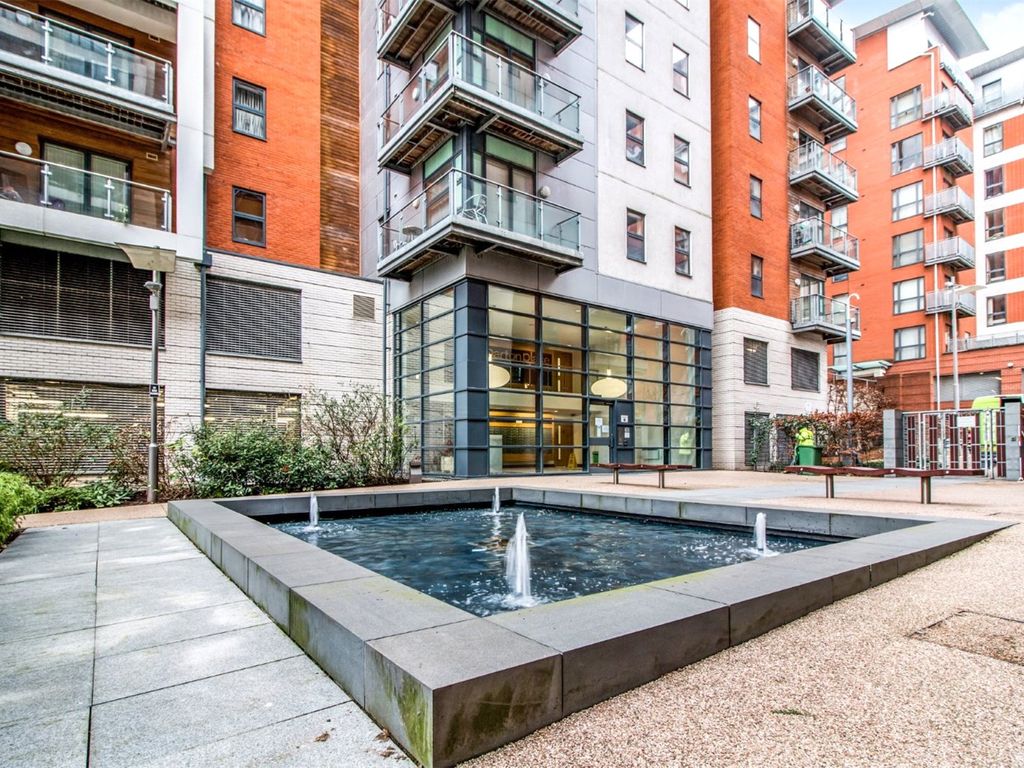 Barton Place, 3 Hornbeam Way, Manchester, Greater Manchester M4  