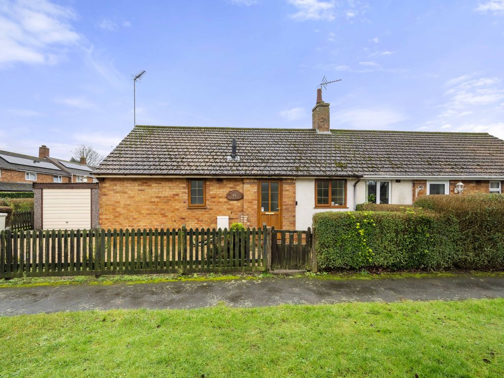 2 bed semidetached bungalow for sale in Woodlands Avenue, Spilsby PE23, £130,000 Zoopla