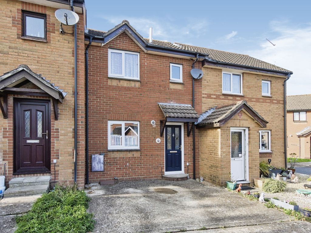 3 bed terraced house for sale in Kestrel Way, Newport, Isle Of Wight