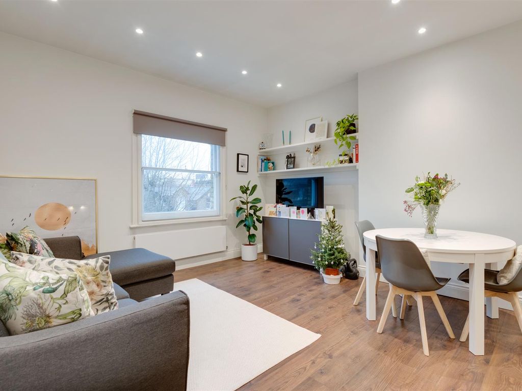 2 bed flat to rent in Brondesbury Villas, Queens Park, London NW6 Zoopla