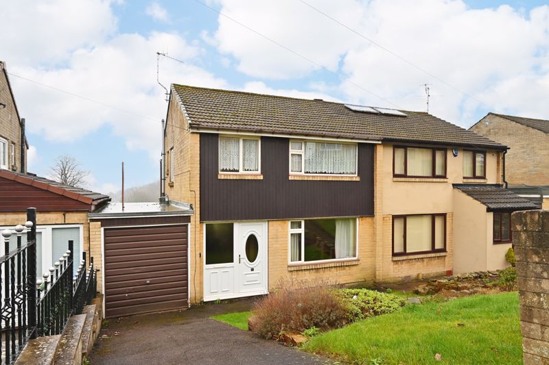 3 bed semidetached house for sale in Furness Close, Stannington