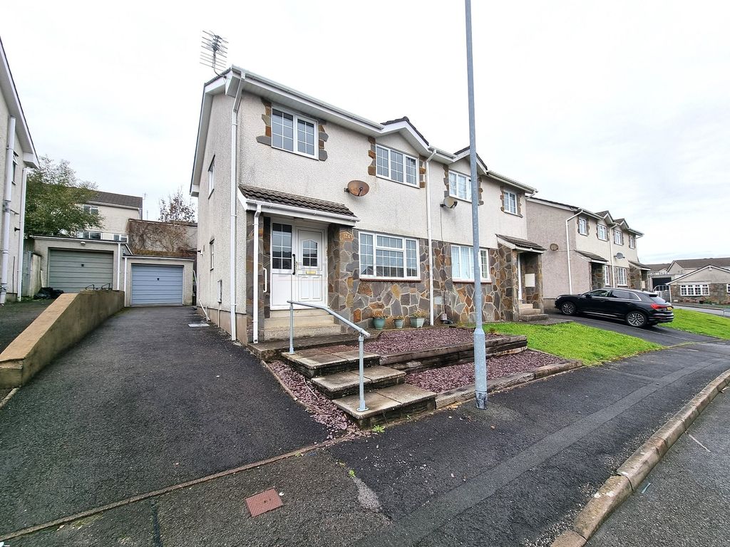 3 bed semidetached house for sale in Ty Gwyn Drive, Brackla, Bridgend County. CF31, £204,995