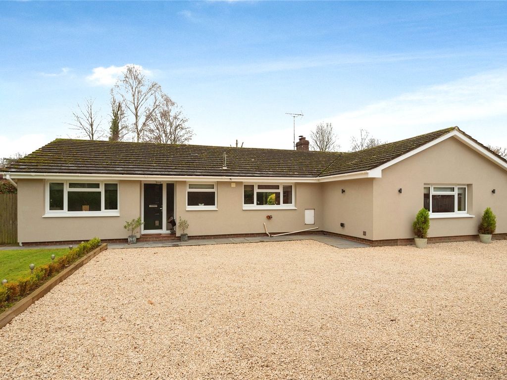 4 bed bungalow for sale in High Street, Blackboys, Uckfield, East Sussex TN22, £725,000 Zoopla