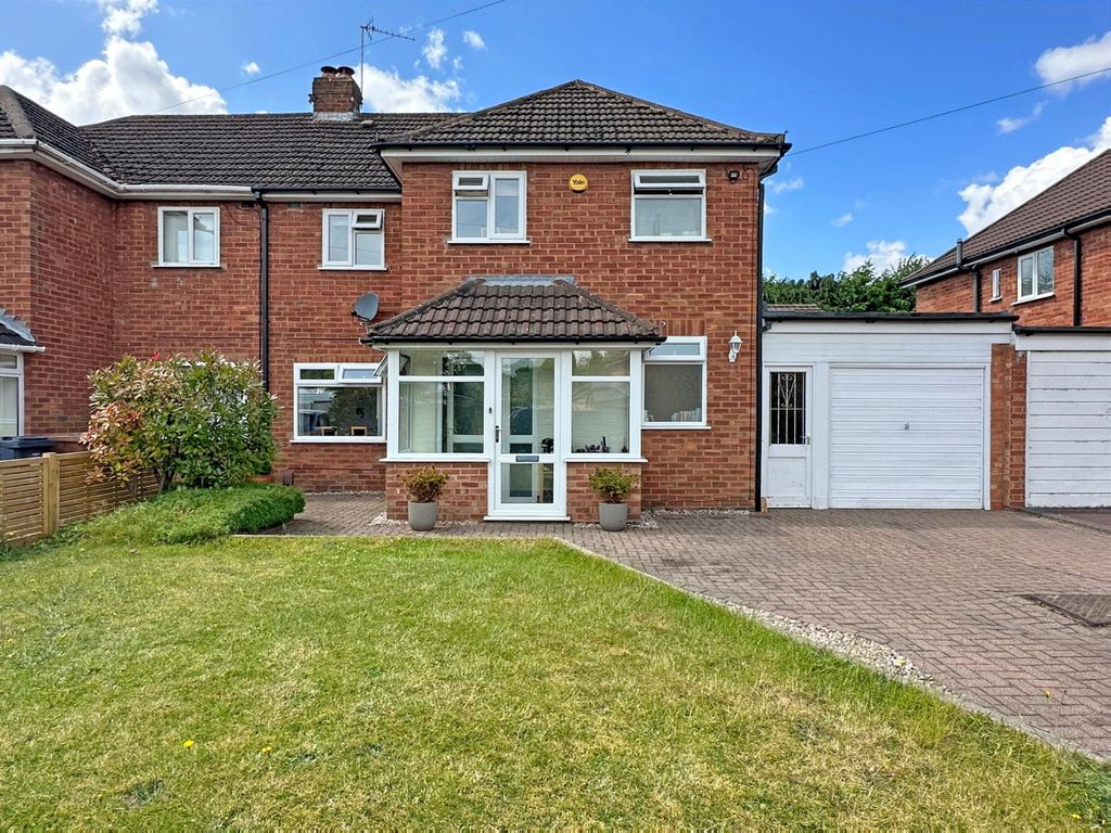 3 bed semidetached house for sale in Neville Road, Shirley B90 Zoopla