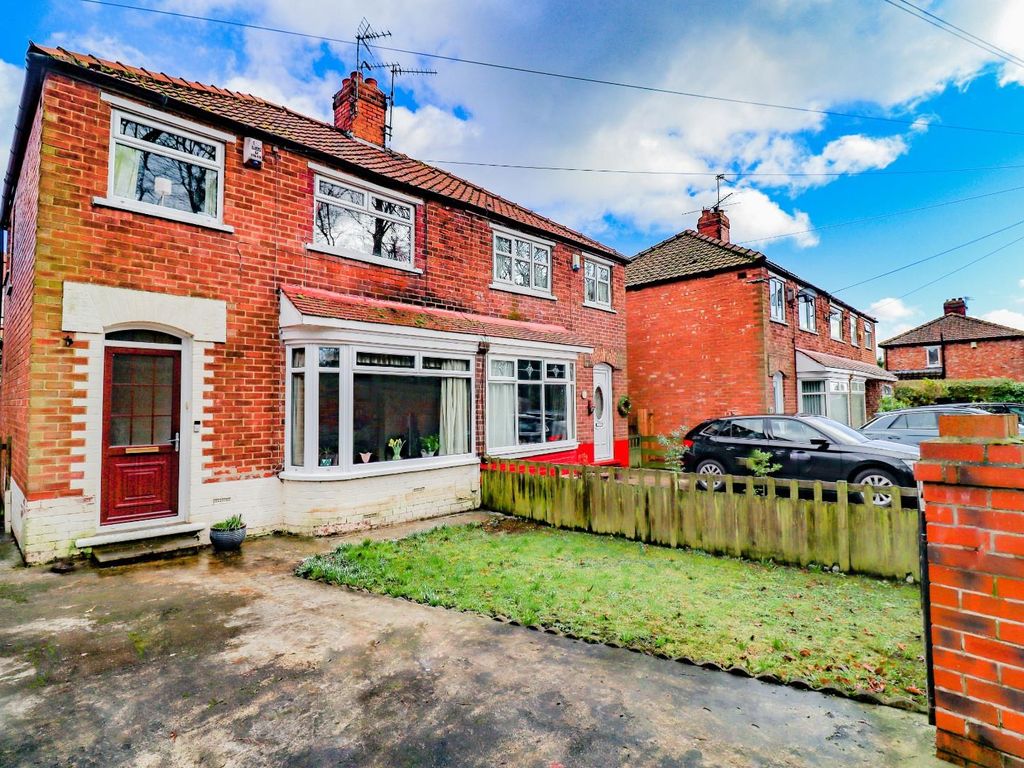 3 bed semidetached house for sale in Hillside Road, Norton, Stockton