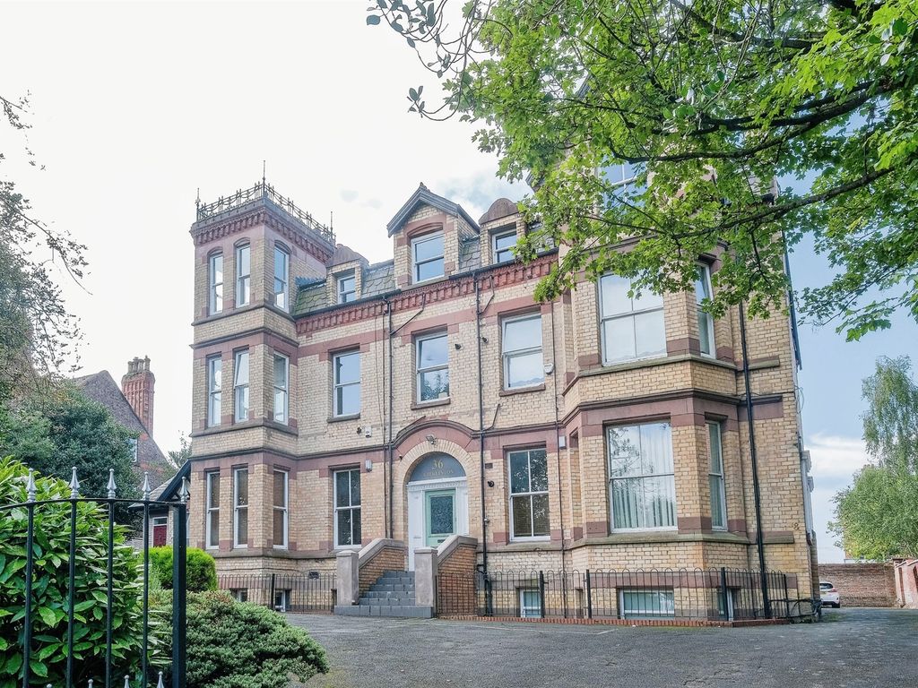 2 bed flat for sale in Aigburth Drive, Aigburth, Liverpool L17, £