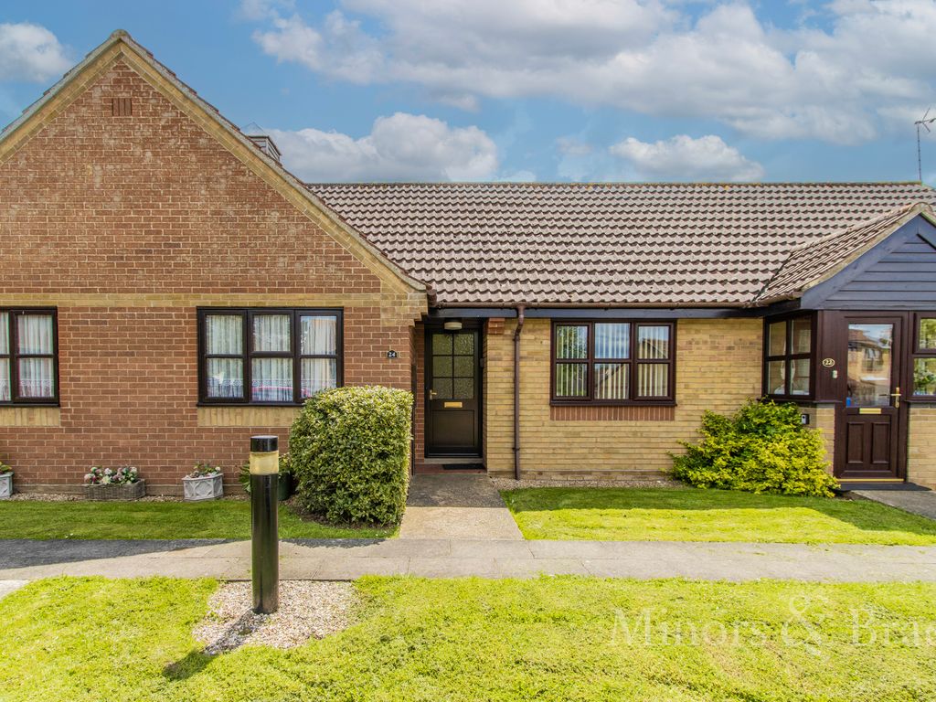 2 bed terraced bungalow for sale in Marlborough Court, Lowestoft NR32