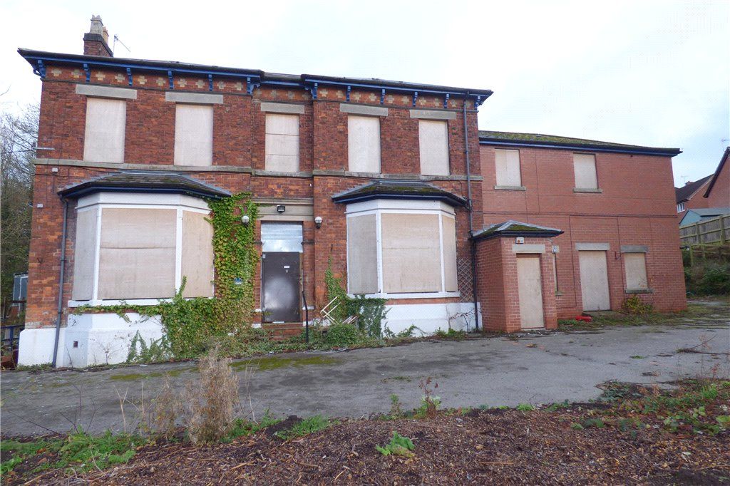 37 bed detached house for sale in Clifton Road, Ashbourne, Derbyshire DE6 Zoopla