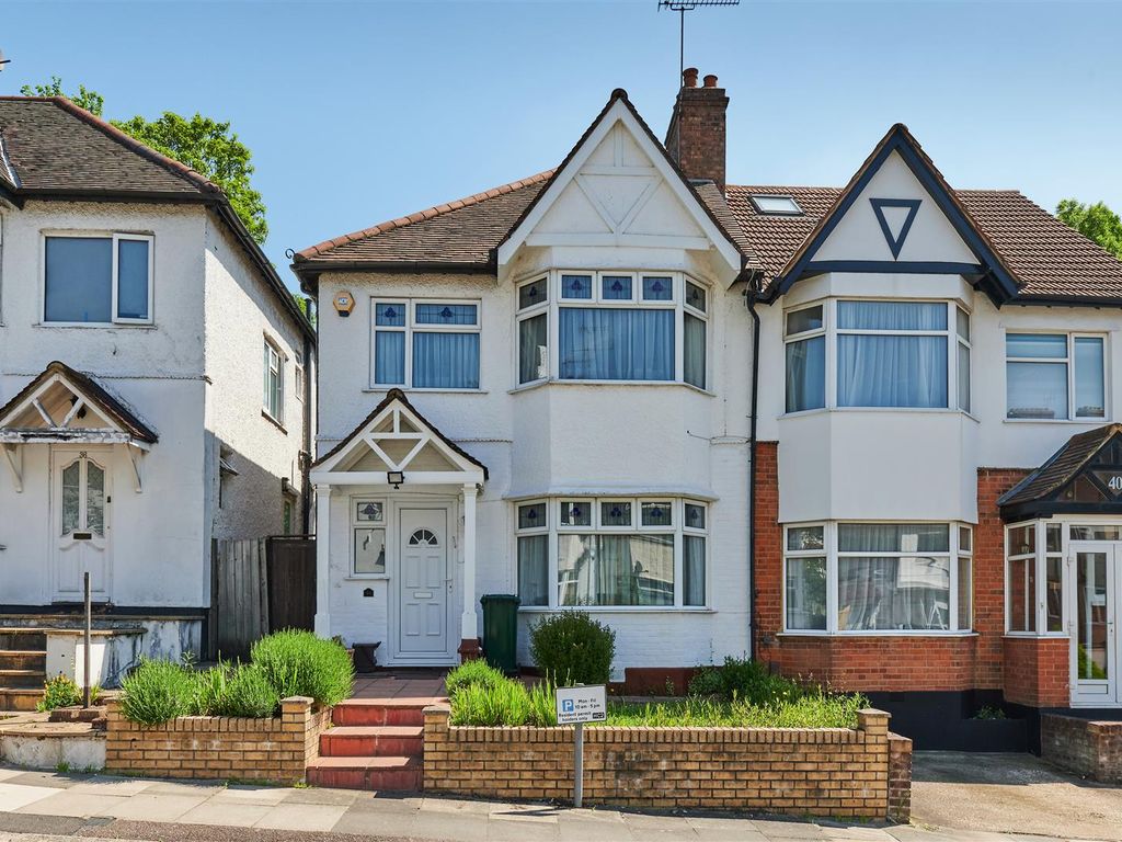 3 bed semidetached house to rent in Glebe Crescent, Hendon NW4 Zoopla