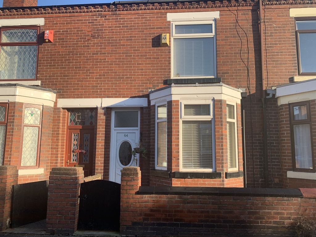 2 bed terraced house to rent in Selwyn Street, Leigh, Greater