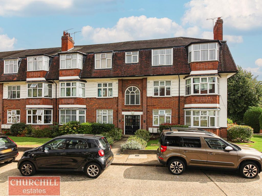 2 bed flat for sale in Avondale Court, Churchfields, South Woodford E18