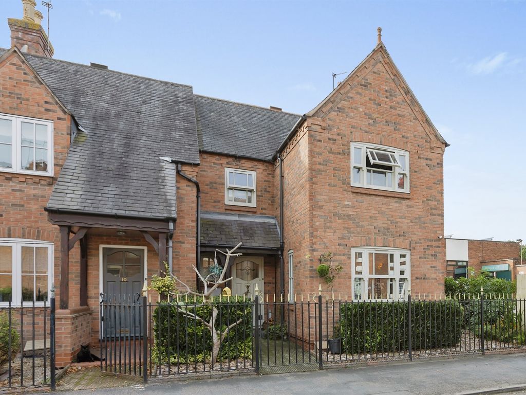 3 bed end terrace house for sale in Mountsorrel Lane, Rothley