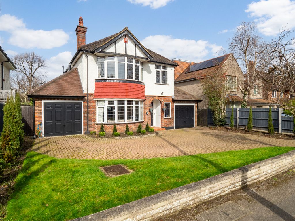 4 bed detached house for sale in Glebe Road, Cheam, Sutton SM2, £