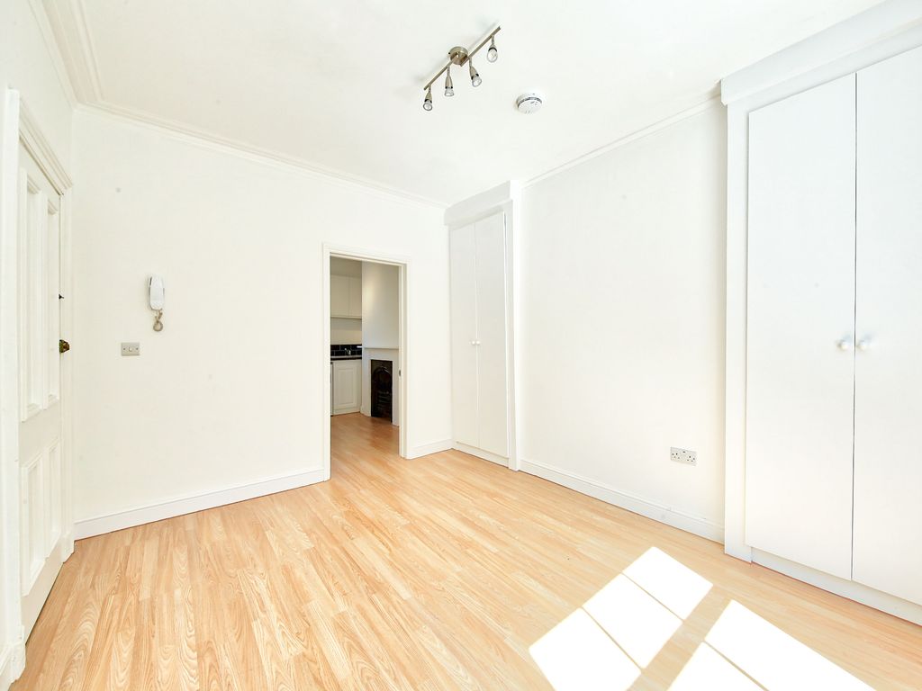 Studio to rent in Caversham Street, London SW3 Zoopla