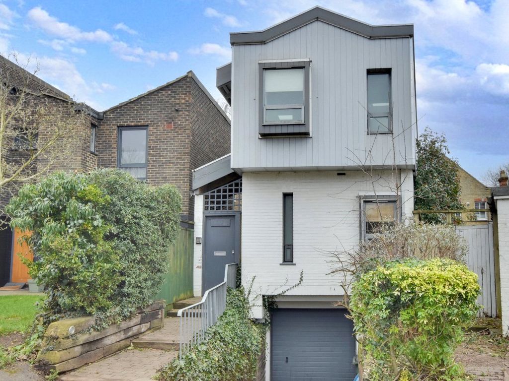 2 bed detached house to rent in Langton Way, Blackheath, London SE3, £