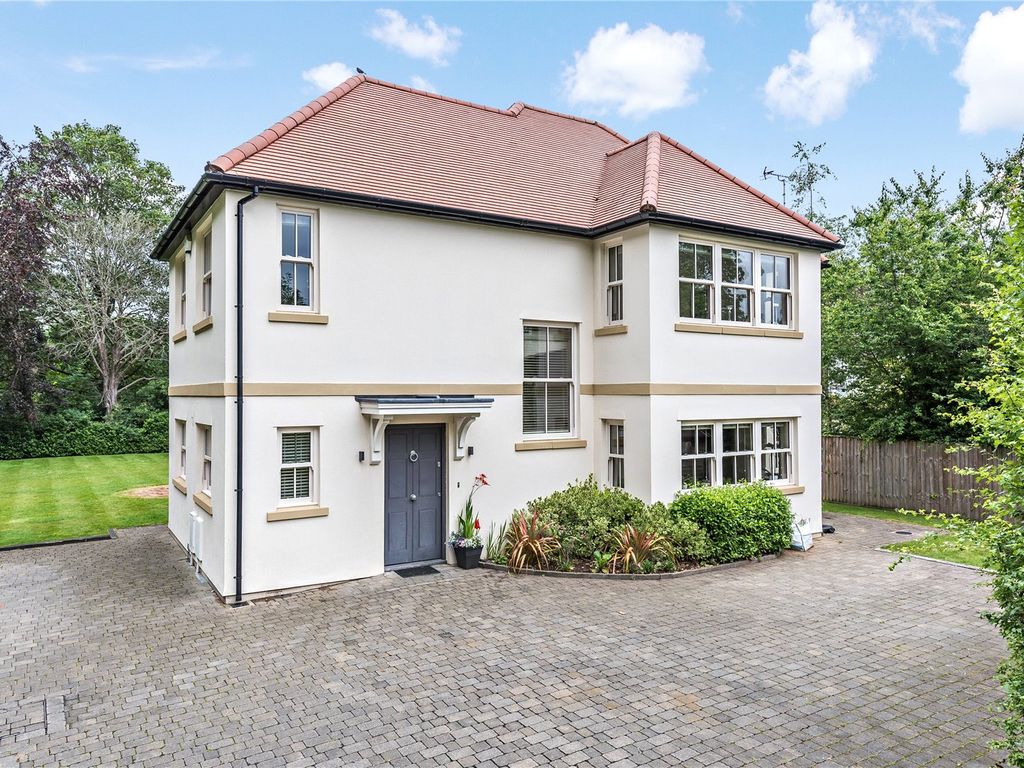 5 bed detached house for sale in Beaumont Place, Ickenham, Middlesex