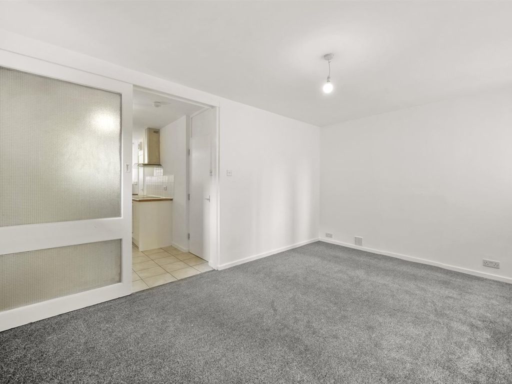 2 bed flat to rent in Cottage Grove, London SW9 Zoopla