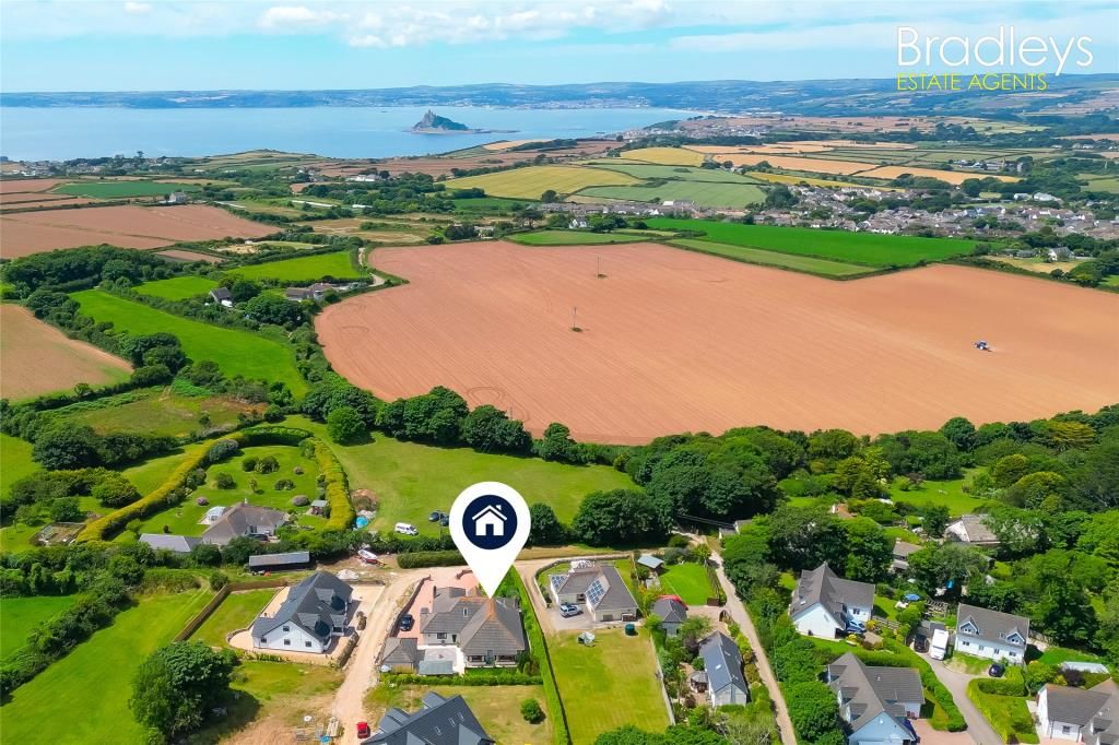 4 bed detached bungalow for sale in Perran Downs, Goldsithney, Penzance