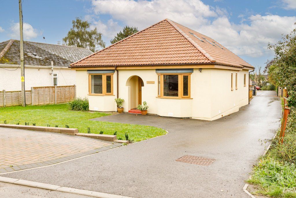 4 bed bungalow for sale in Station Road, Castle Cary BA7, £500,000 Zoopla