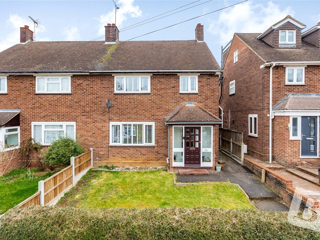 3 bed semidetached house for sale in Firsgrove Crescent, Warley