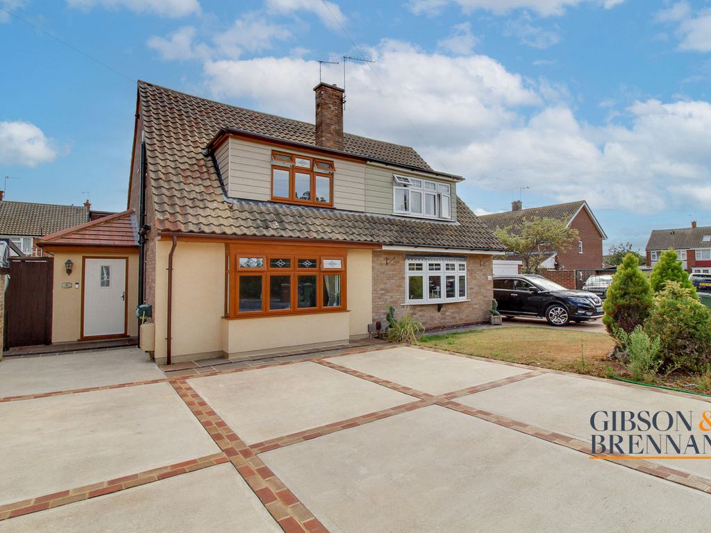 2 bed semidetached house for sale in Warburtons, StanfordLeHope SS17