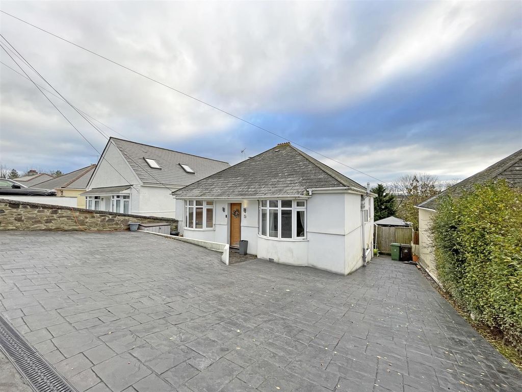 4 bed detached bungalow for sale in First Avenue, Plymstock