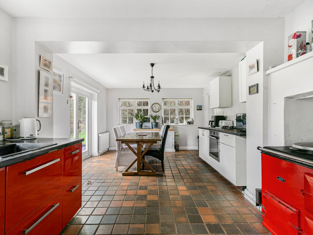 5 bed semidetached house for sale in Westerham Road, Westerham, Kent