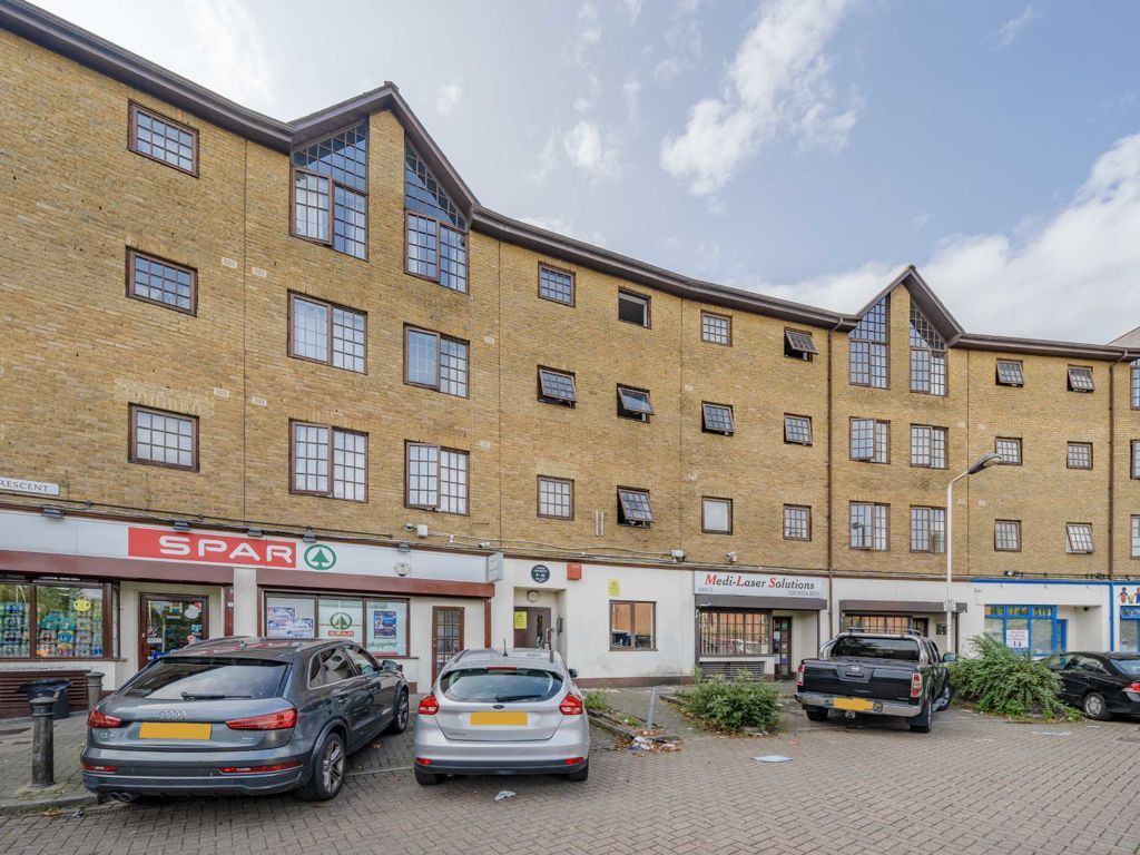 2 bed flat for sale in Comer Crescent, Southall UB2, £288,808 Zoopla