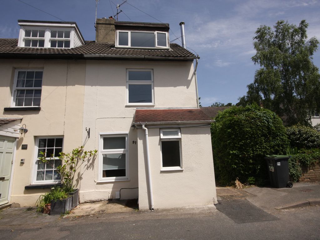 3 bed end terrace house to rent in Lower Road, Salisbury SP2, £1,400