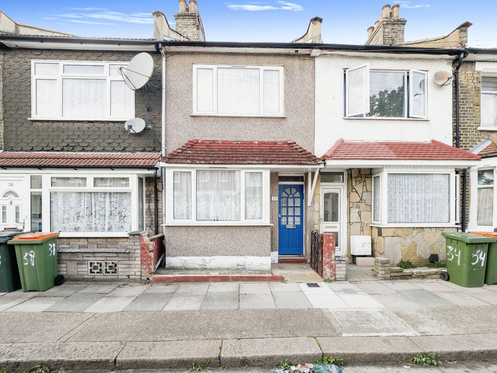 2 bed terraced house for sale in Pond Road, London E15, £350,000 Zoopla