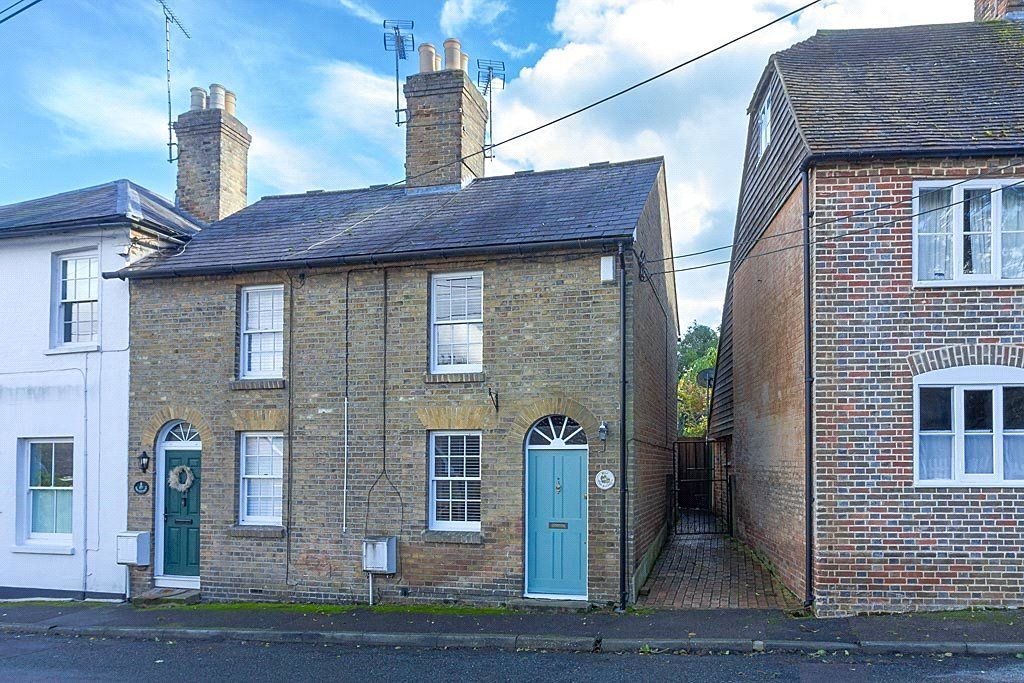2 bed end terrace house to rent in Oak Cottage, Wises Lane, Borden