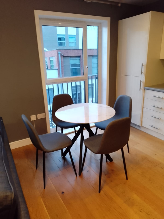 2 bed flat to rent in Wave Court, Romford, London RM7 Zoopla