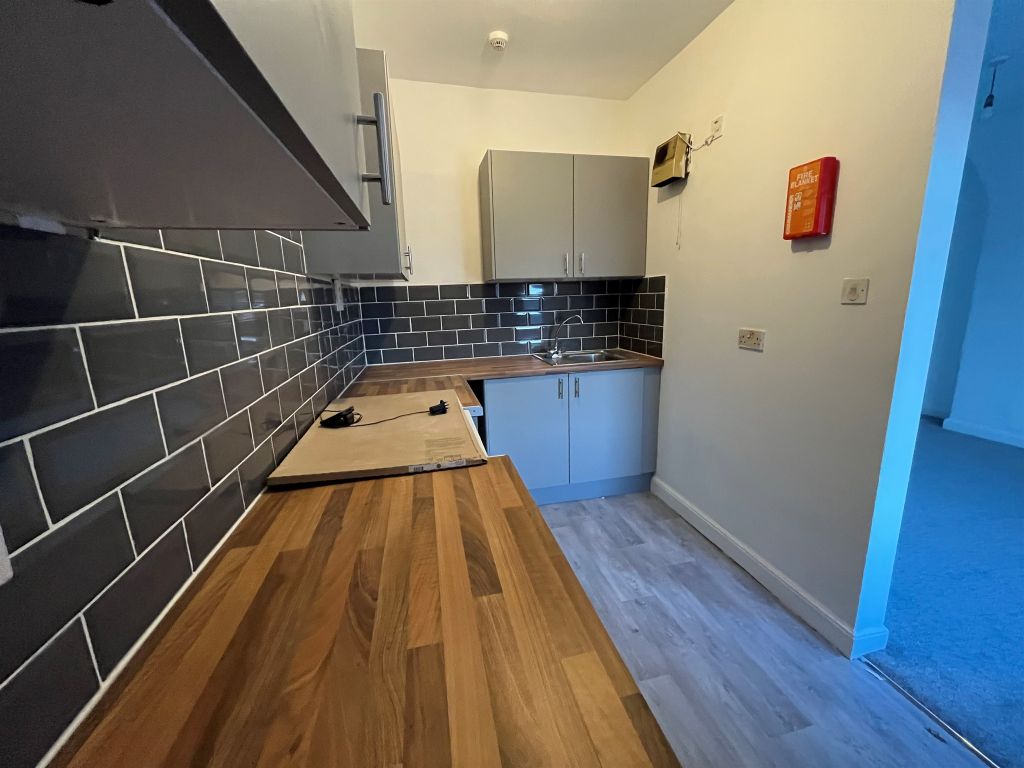 Lower Cathedral Road, Cardiff CF11  