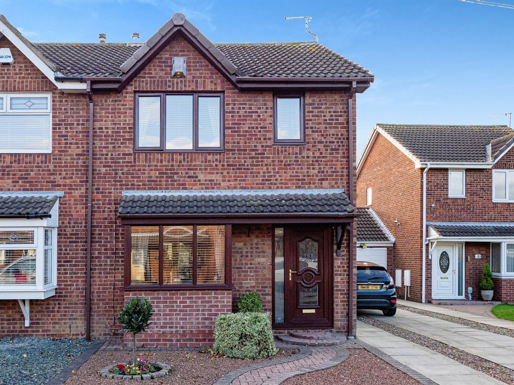 3 bed semidetached house for sale in The Croft, Hull HU7 Zoopla