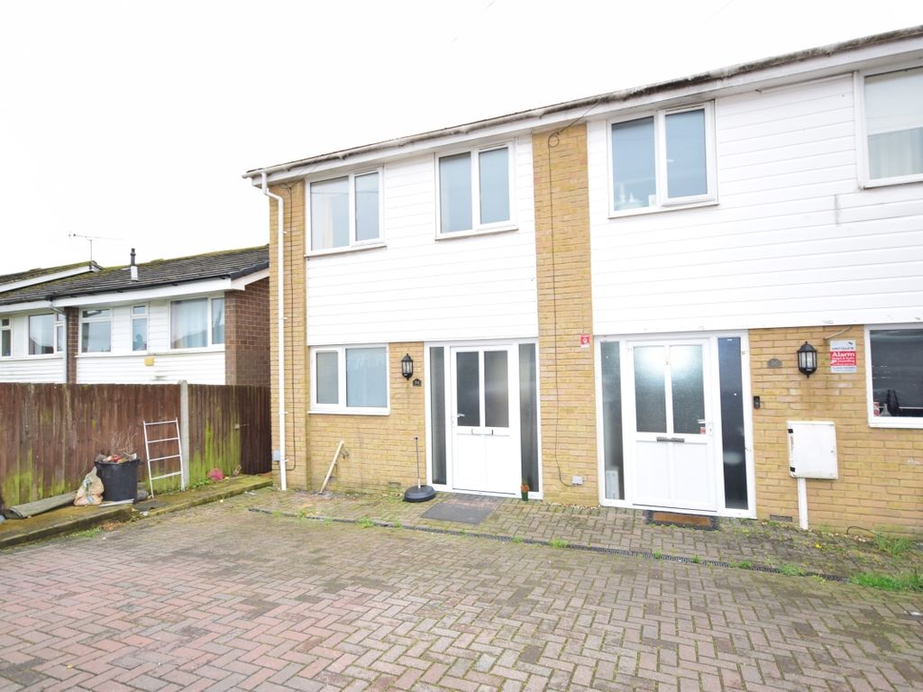3 bed end terrace house to rent in Ferry View, Queenborough ME11 Zoopla