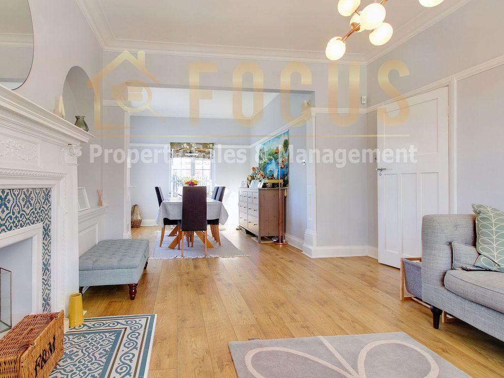 4 bed detached house for sale in Barrington Road, Leicester LE2 Zoopla