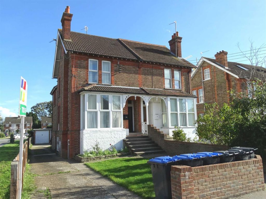 1 bed flat to rent in Midfields Walk, Mill Road, Burgess Hill RH15 Zoopla