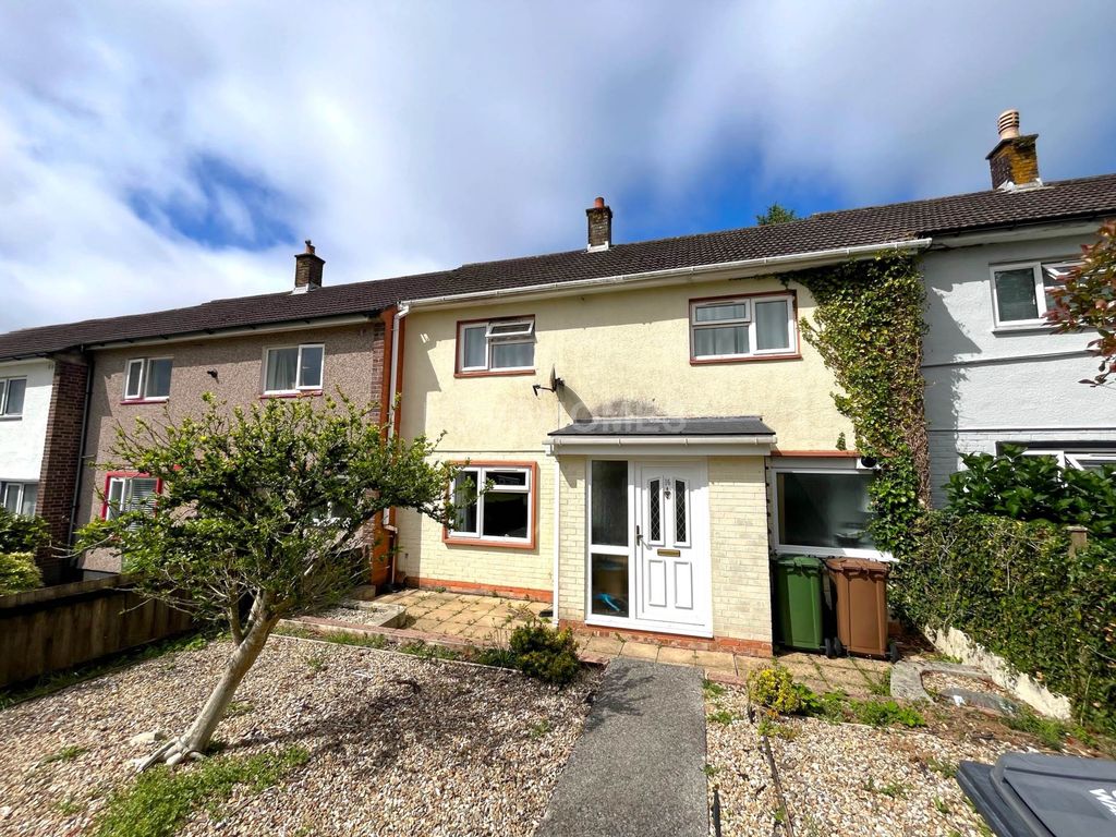 2 bed terraced house for sale in Flamborough Way, Southway PL6, £