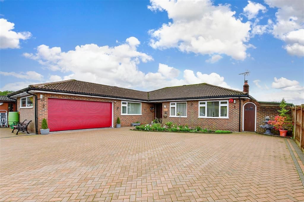 4 bed detached bungalow for sale in Upper Harbledown, Canterbury, Kent