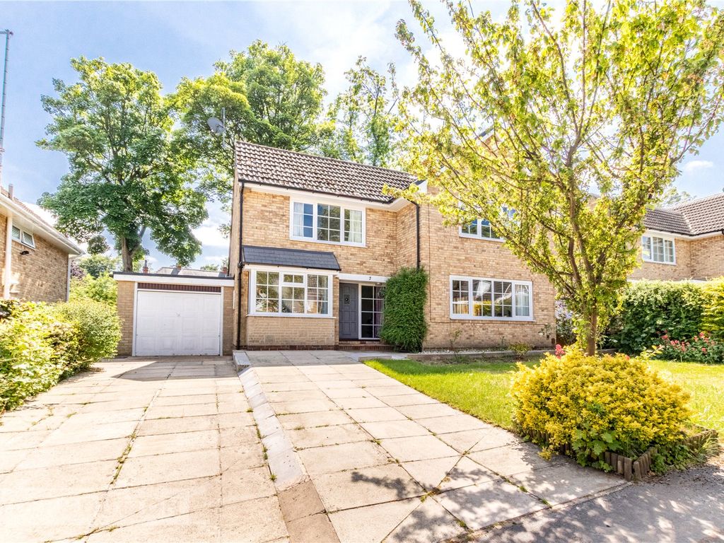 4 bed detached house for sale in Brendon Drive, Huddersfield HD2 Zoopla