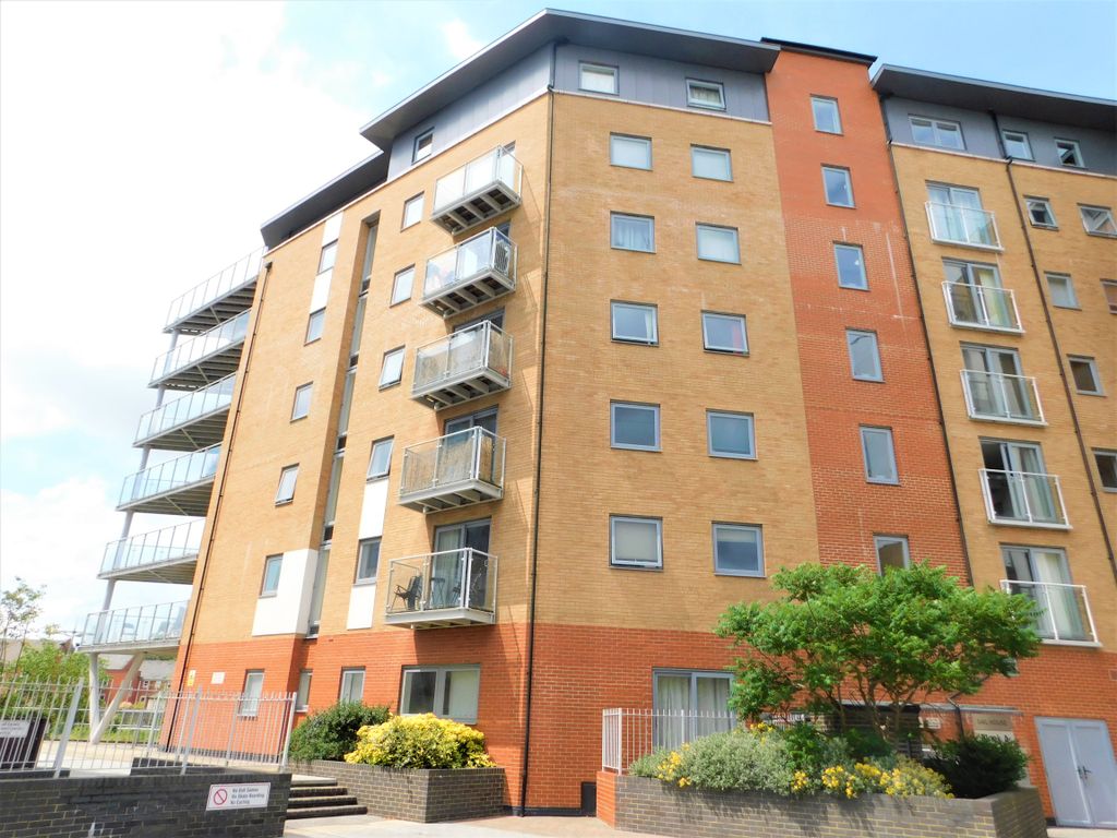 1 bed flat to rent in Hawkins Road, Colchester CO2 Zoopla