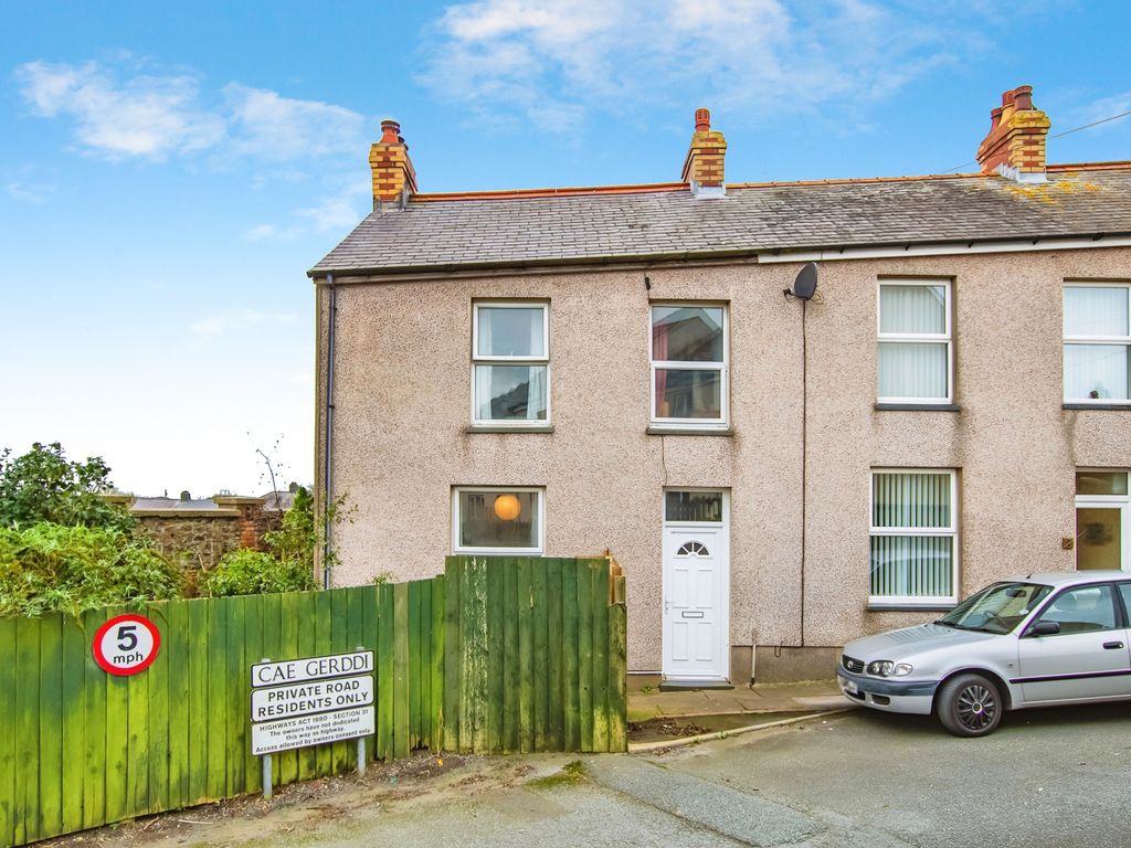 3 bed end terrace house for sale in Park Street, Goodwick SA64, £