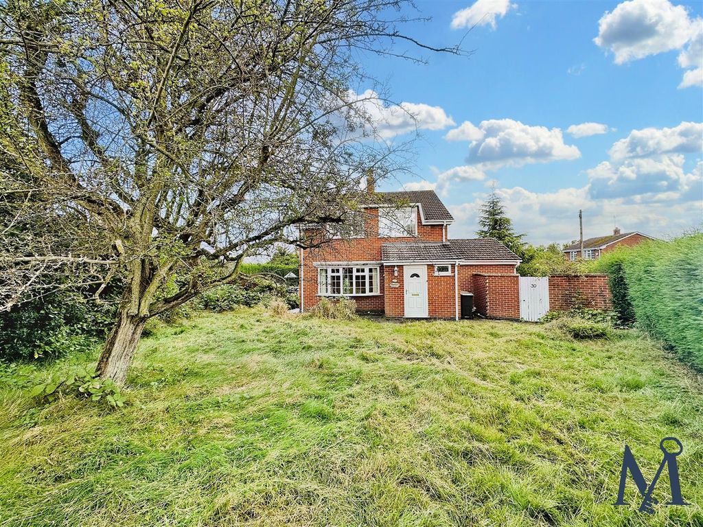 4 bed detached house for sale in Redland Estate, Ibstock LE67, £280,000