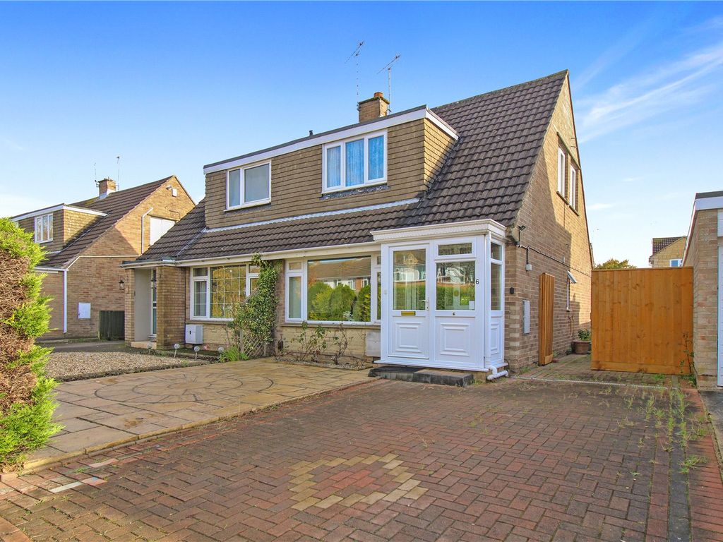 2 bed semidetached house for sale in Shapwick Close, Nythe, Swindon